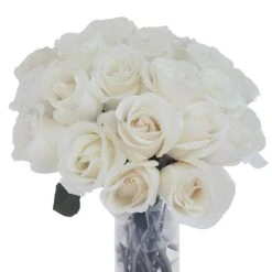 Amelia Creamy White Rose -Garden of Petals amelia bunch2 350 3b9a98eb 460842ed 10ba 4fb8 b336 fb73bd01f423
